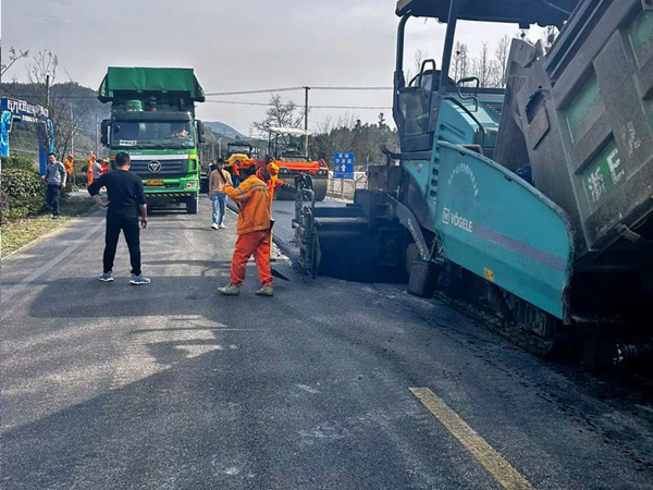 南浔沥青道路修补费用的影响因素详解